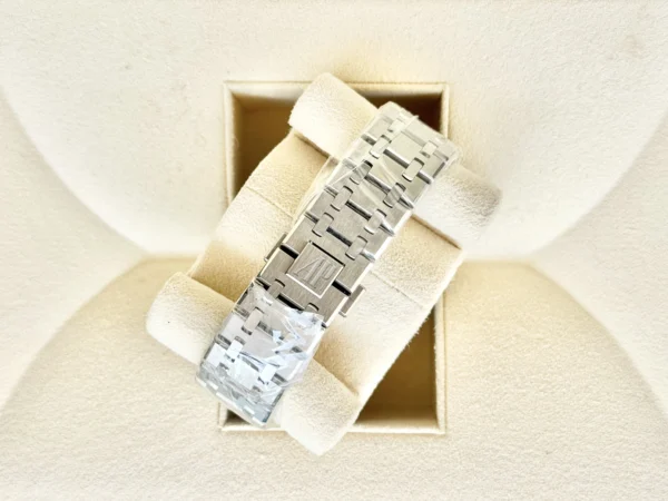 Audemars Piguet Royal Oak Chrono (Reverse Panda) Ref. 26331ST