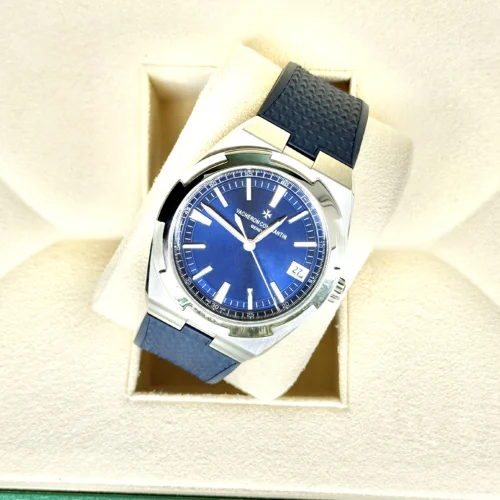 Vacheron Constantin Overseas — Ref. 4520V/210A-B128