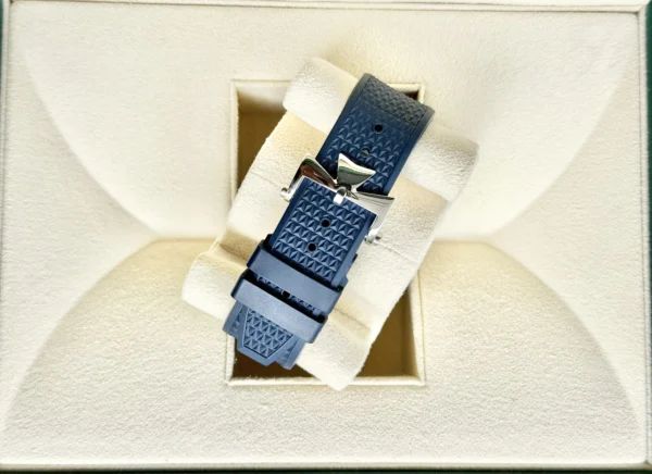 Vacheron Constantin Overseas — Ref. 4520V/210A-B128