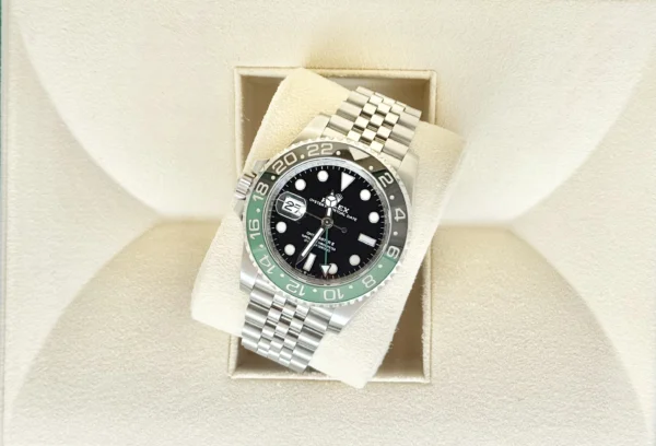 IMG_0434 Rolex GMT Master II (Sprite) Ref. 126710VTNR